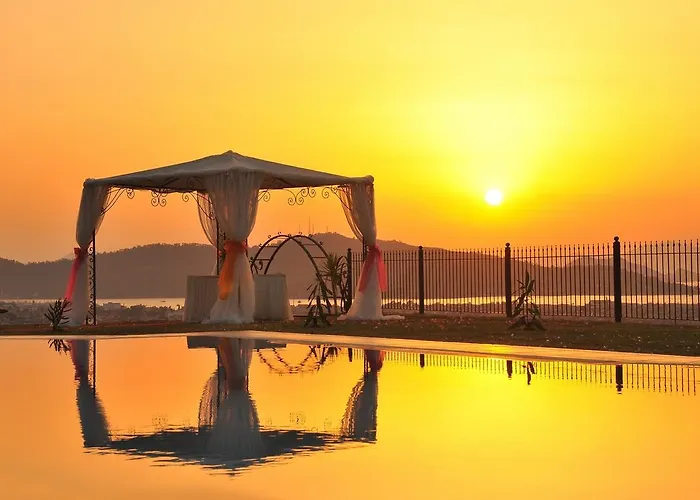 מלון Sundial Hotel & Restaurant פאטהיה