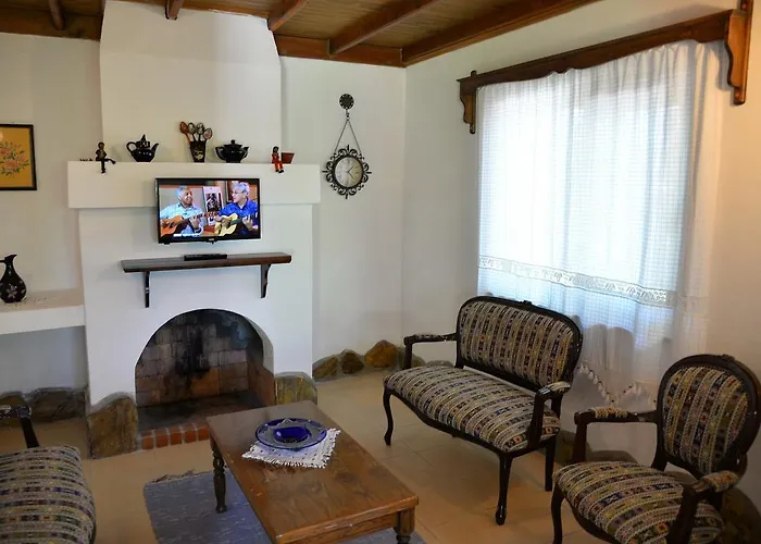 מלון Sundial Hotel & Restaurant *