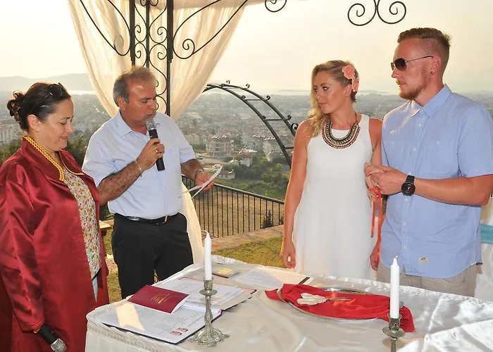 Sundial Hotel & Restaurant מלון פאטהיה