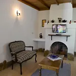 Sundial Hotel & Restaurant Отель *