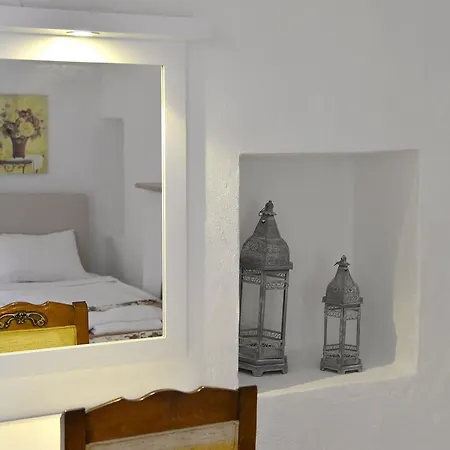 Sundial Hotel & Restaurant فندق