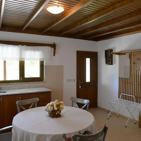 Sundial Hotel & Restaurant فتحية