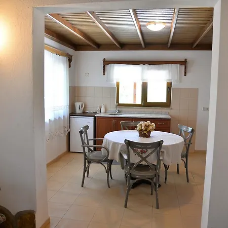 Sundial Hotel & Restaurant Otel