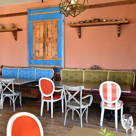 فندق Sundial Hotel & Restaurant فتحية