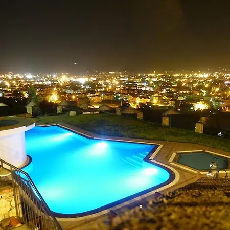 Sundial Hotel & Restaurant فندق